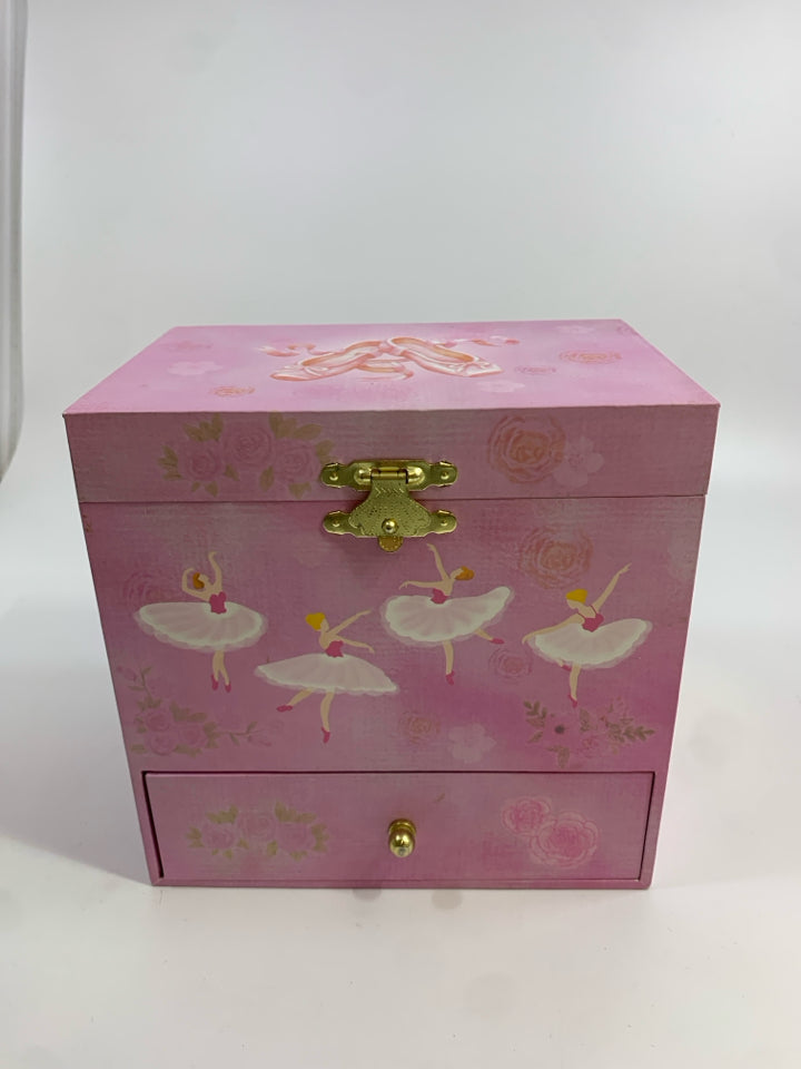 PINK BALLERINA MUSICAL JEWELRY BOX.