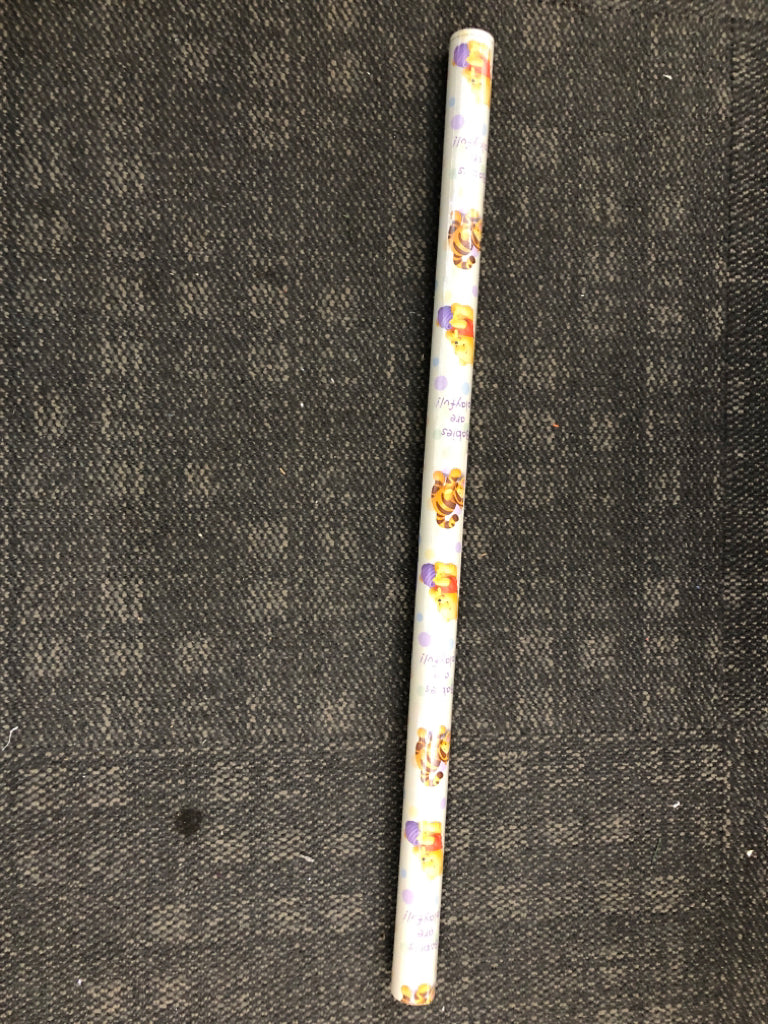 NIP WINNIE THE POOH WRAPPING PAPER.
