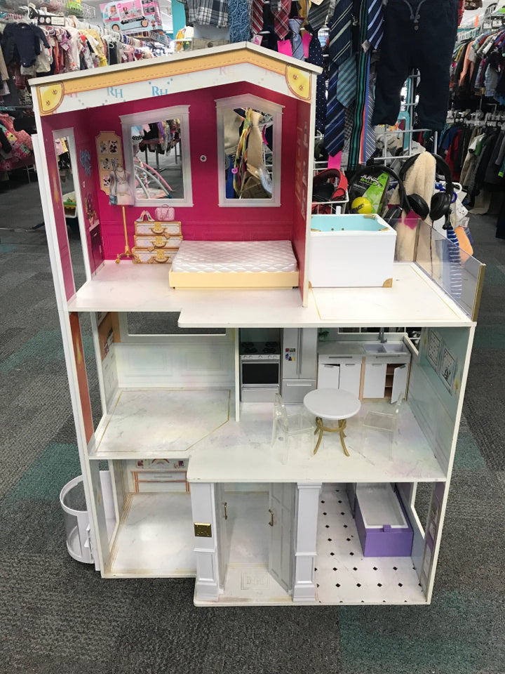 Rainbow High House with Accessories