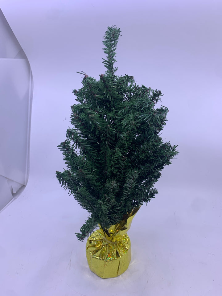 MINI CHRISTMAS TREE.