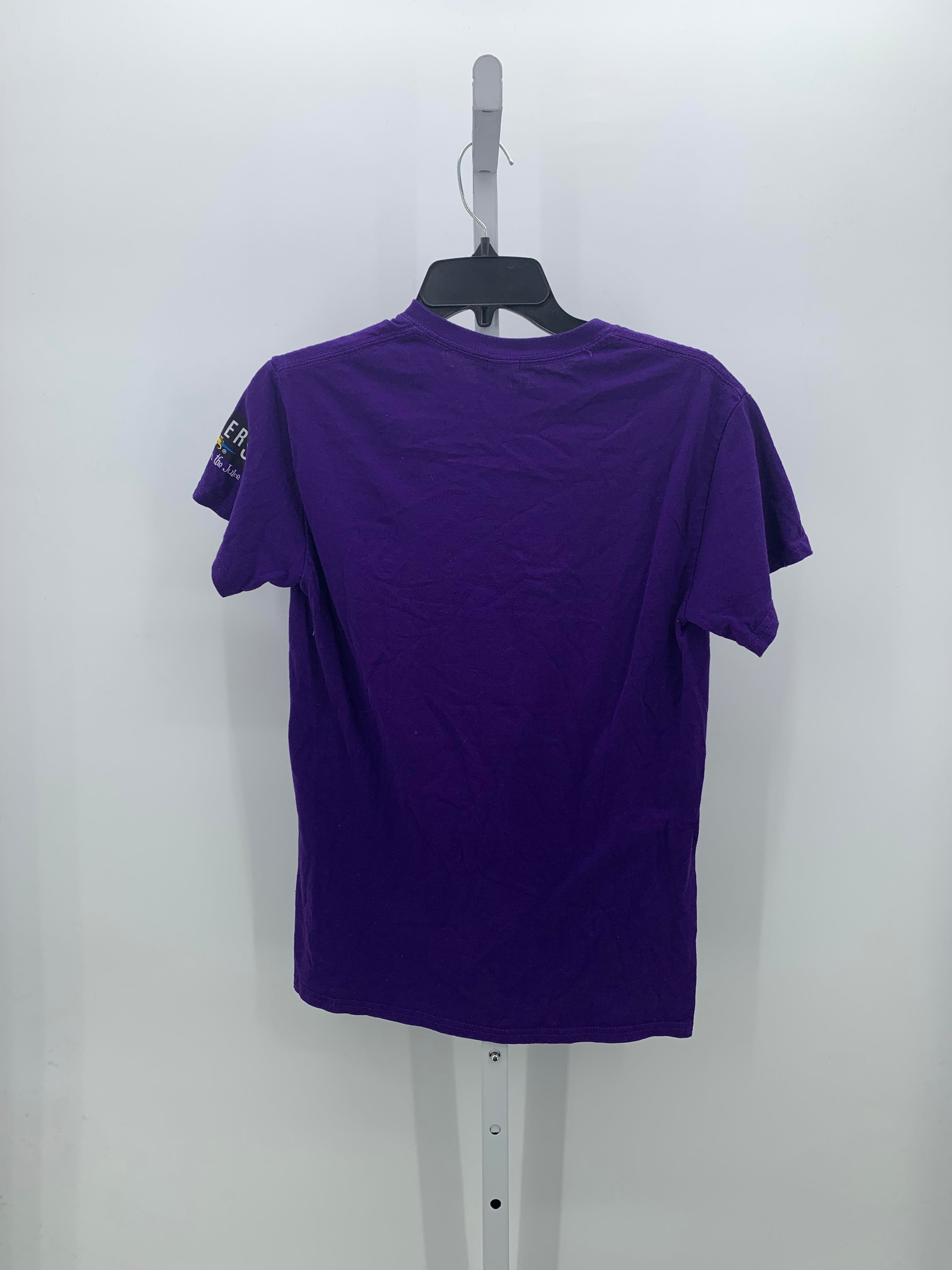 Gildan Size Small Juniors Short Sleeve Shirt