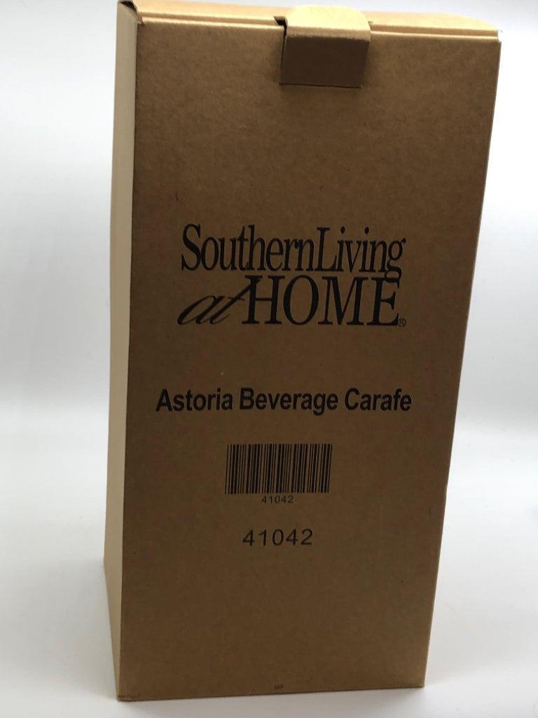 SOUTHERN LIVING AT HOME ASTORIA BEVERAGE CARAFE.