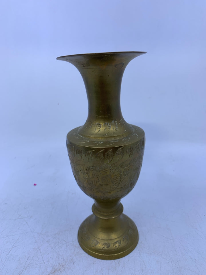 FOOTED W/ LEAF ETCHING.