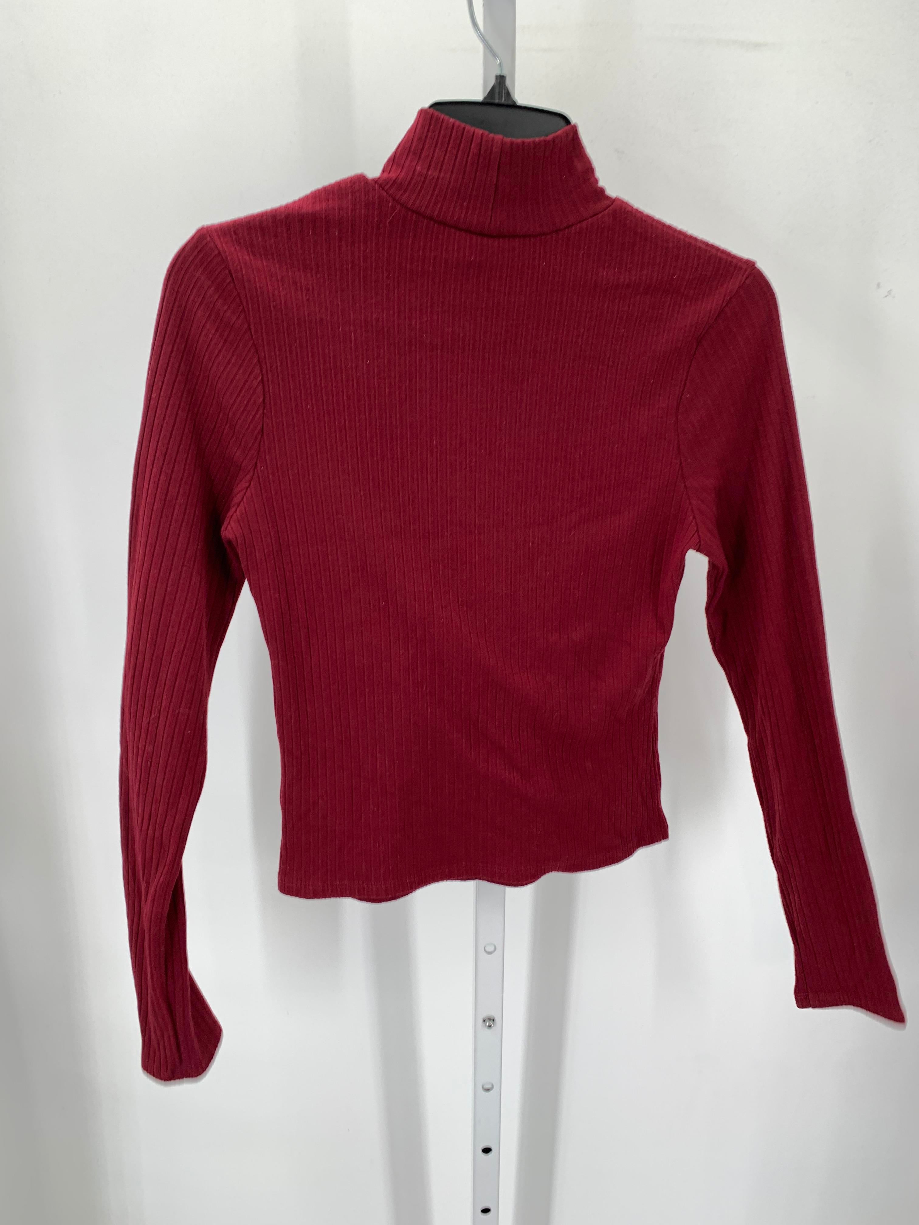 One Clothing Size Medium Juniors Long Sleeve Shirt