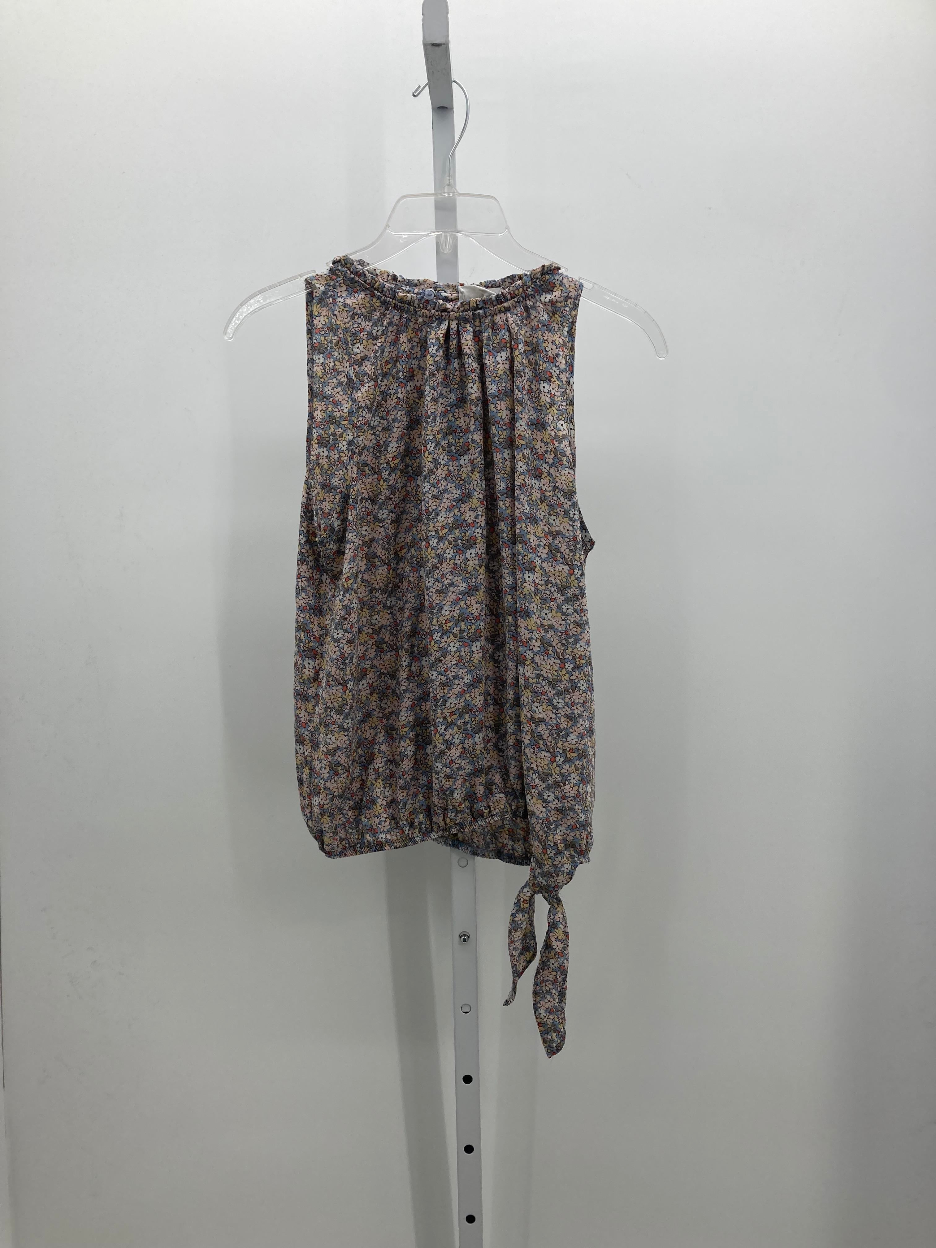 Size Medium Juniors Sleeveless Shirt