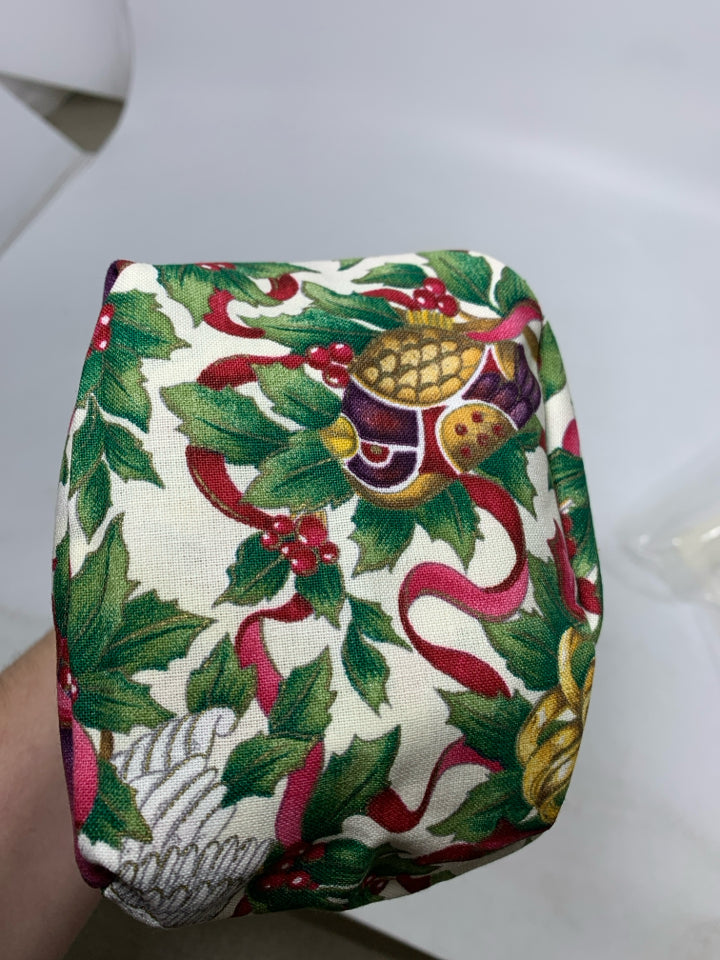 LONGABERGER LET IT SNOW 12 DAYS OF CHRISTMAS LINER IN BAG.