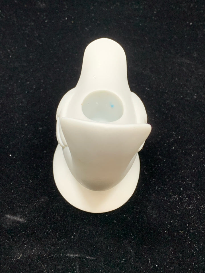 2 CERAMIC BIRD CANDLESTICK HOLDERS.