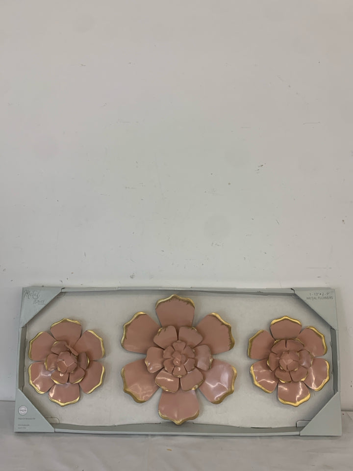 NIP 3 PINK METAL WALL DECOR FLOWERS.