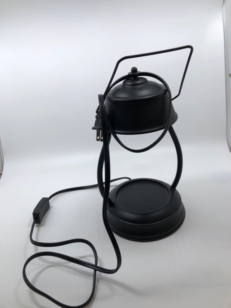 LANTERN STYLE CANDLE WARMER LAMP.