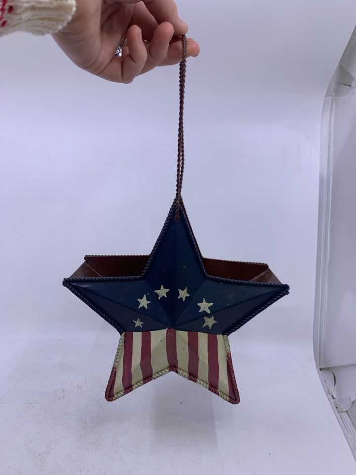 METAL STAR BASKET PAINTED AMERICAN FLAG.