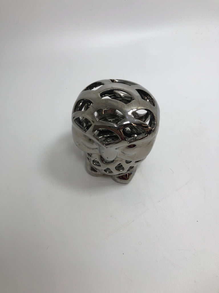 METALLIC OWL FIGURE.