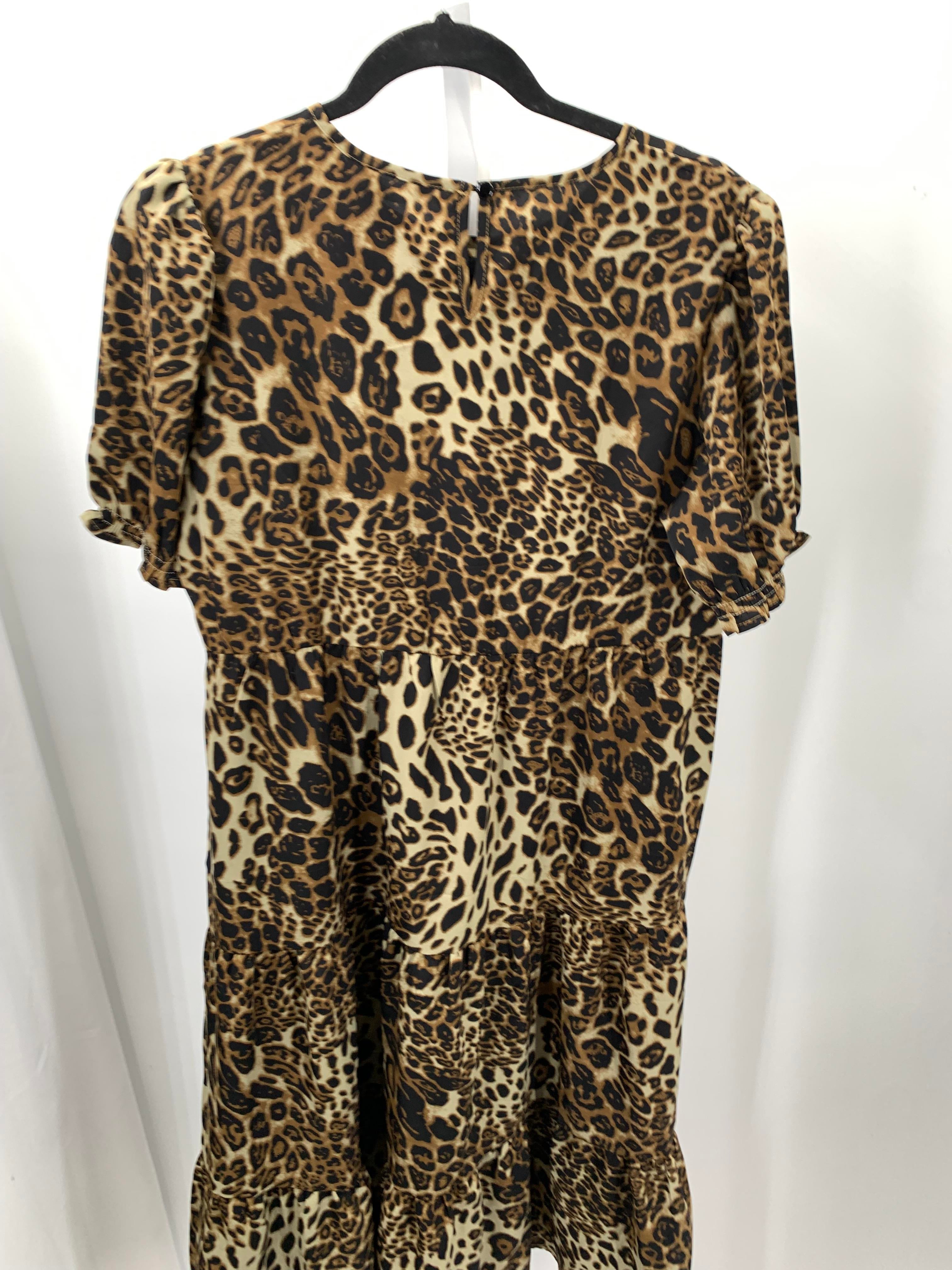 Size Medium Misses Short Sleeve Dress