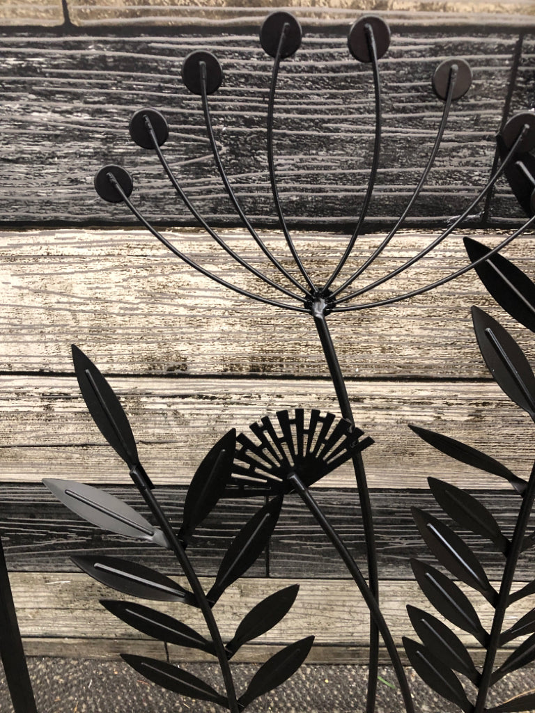 BLACK METAL DANDELION AND LEAVES WALL HANGING.