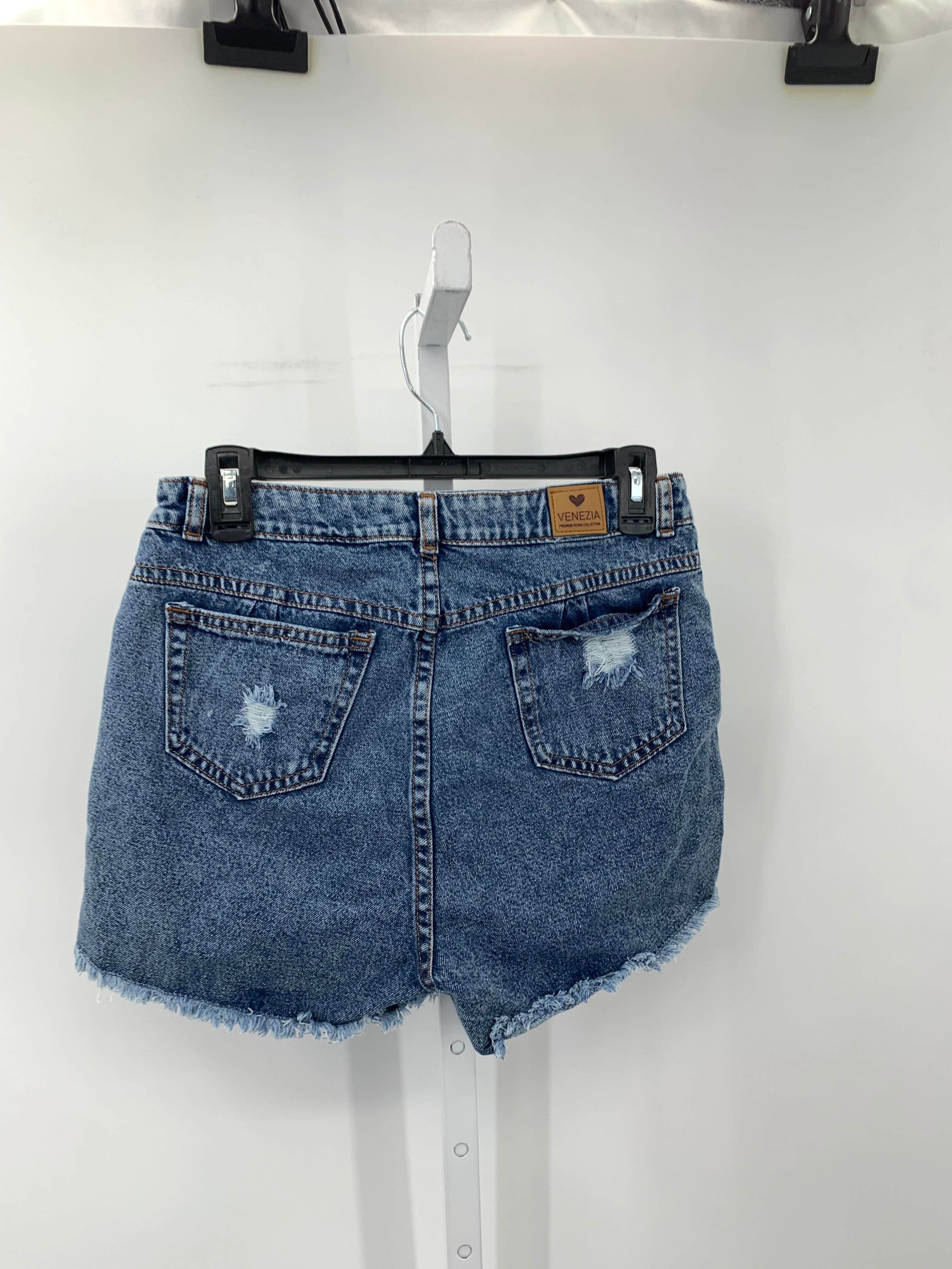 Venezia Size 14 Misses Shorts