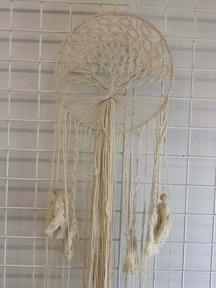 WHITE DREAM CATCHER W/WOODEN BEADS.
