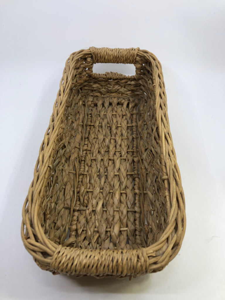 WELL MADE RECTANGLE BASKET W/ HANDLES.