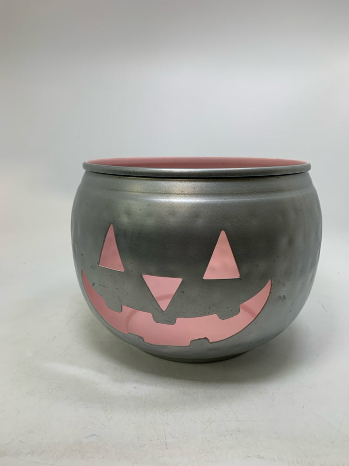 METAL JACK O LANTERN CUTOUT SILVER/PINK CANDY BOWL.
