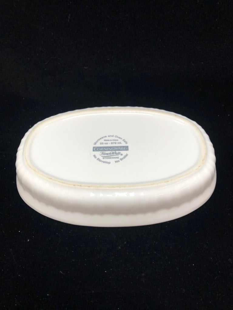 STONEWARE CASSEROLE W/ LID.