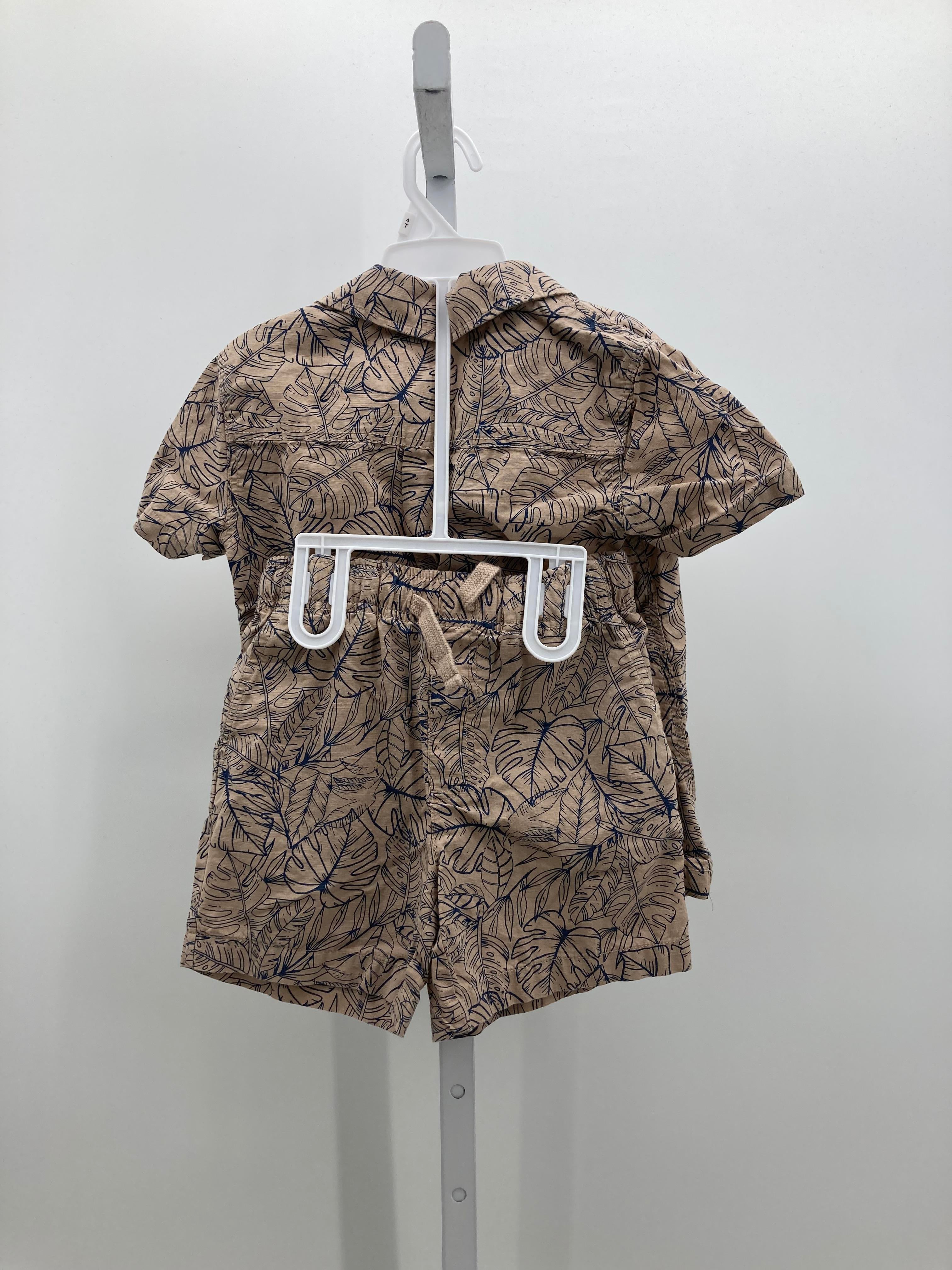 BLUE LEAVES SHIRT AND SHORTS