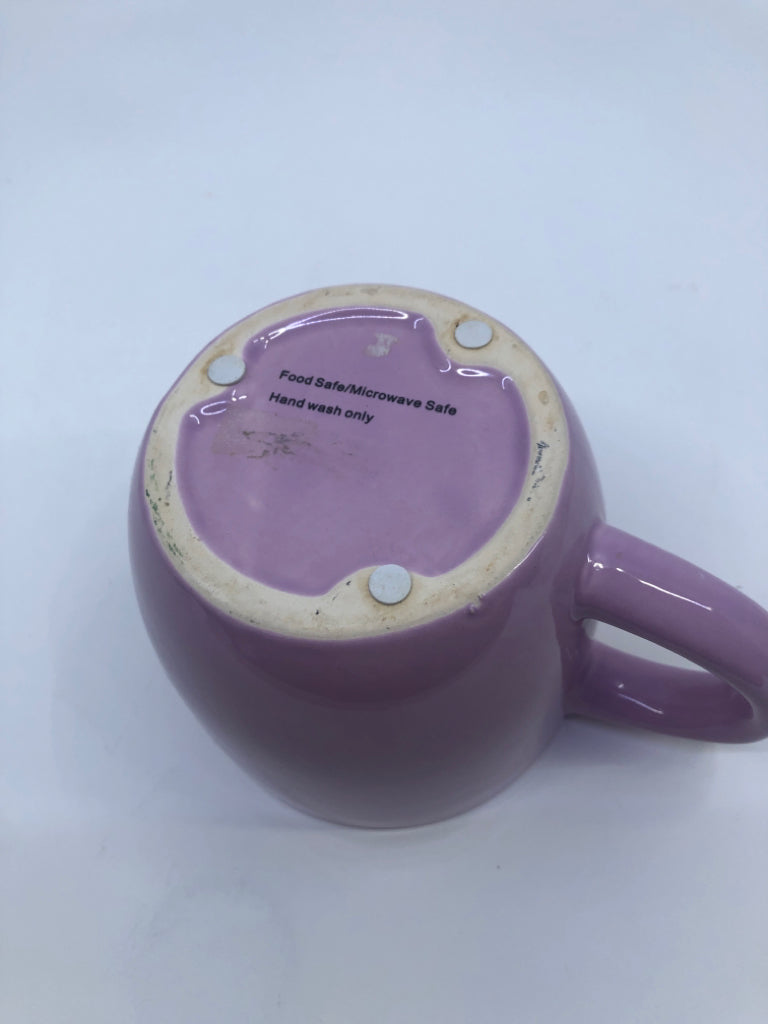 LARGE LIGHT PURPLE SUPER MOM MUG.