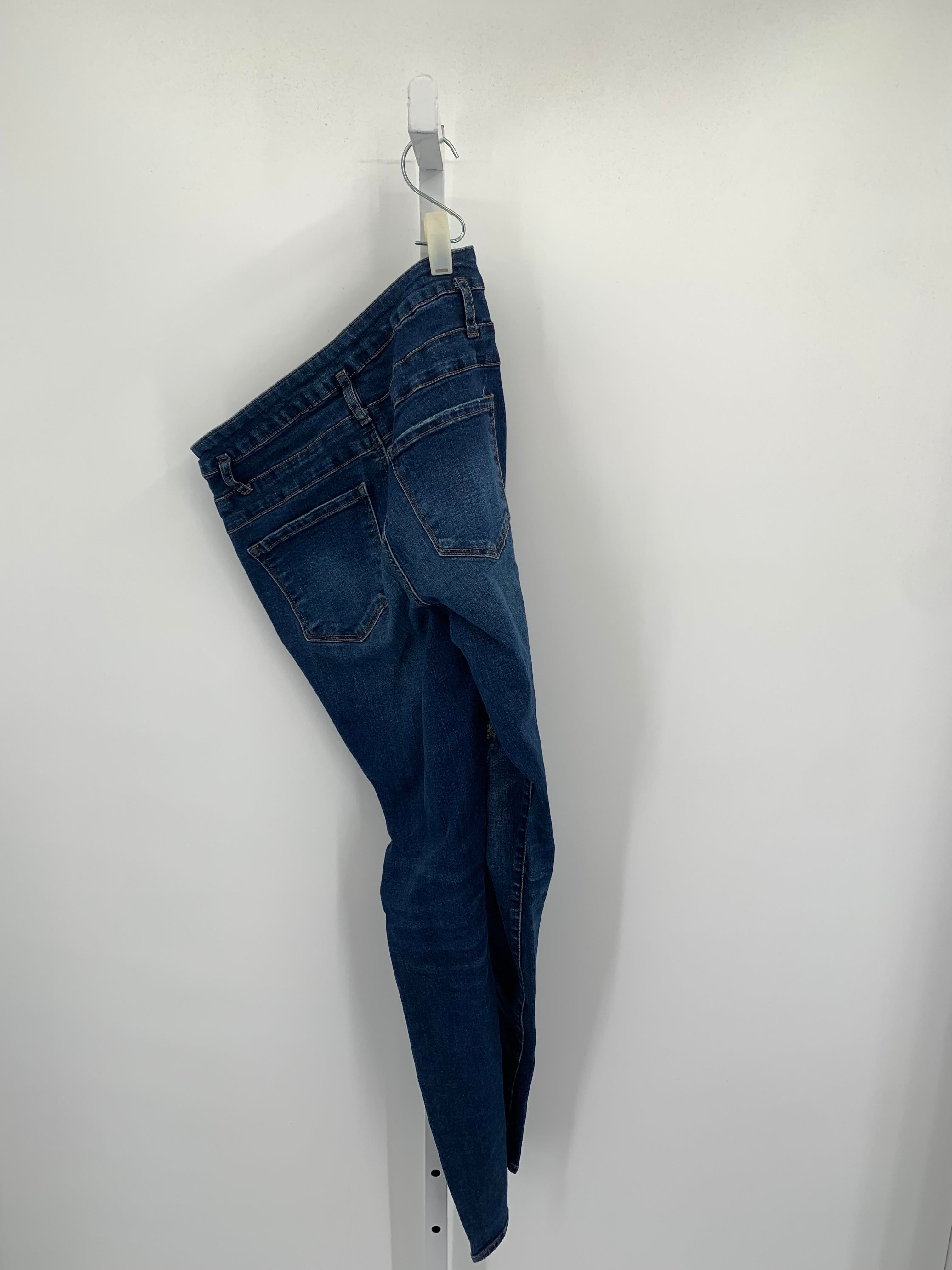 Refuge Size 2 Juniors Jeans