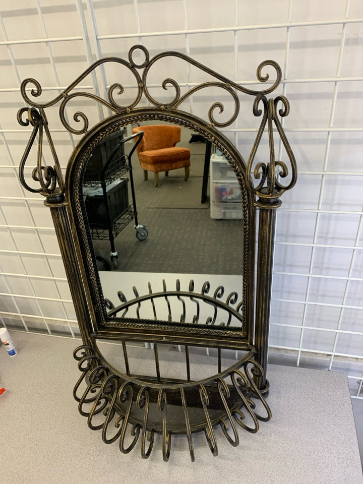 BAROQUE STYLE ARCHED METAL WALL MIRROR W ANTIQUE BRASS FINISH.