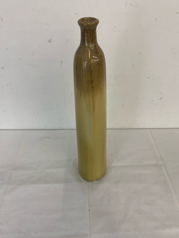 YELLOW BROWN OMBRE NARROW TOP VASE W SLIGHT FLARED TOP.