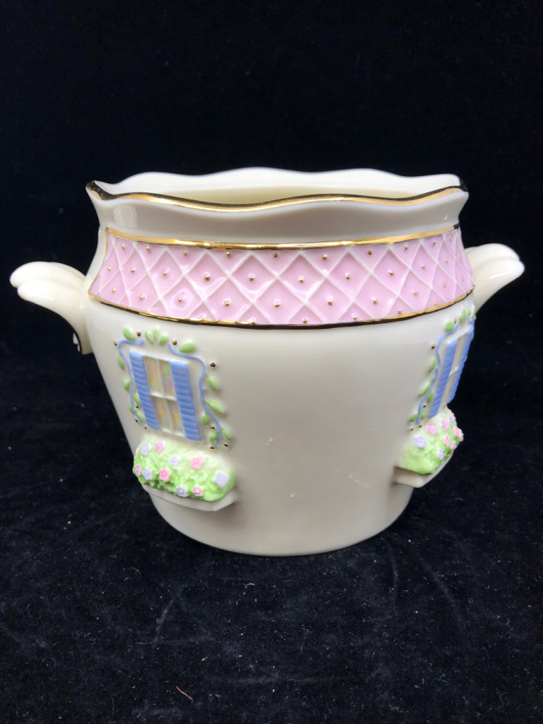 2002 LENOX GOLD CLUB GARDEN CACHE POT.