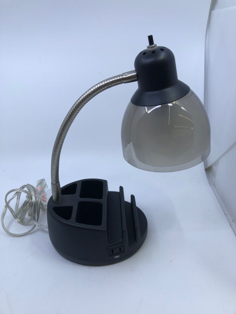 ADJUSTABLE ORGANIZER DESK LAMP.