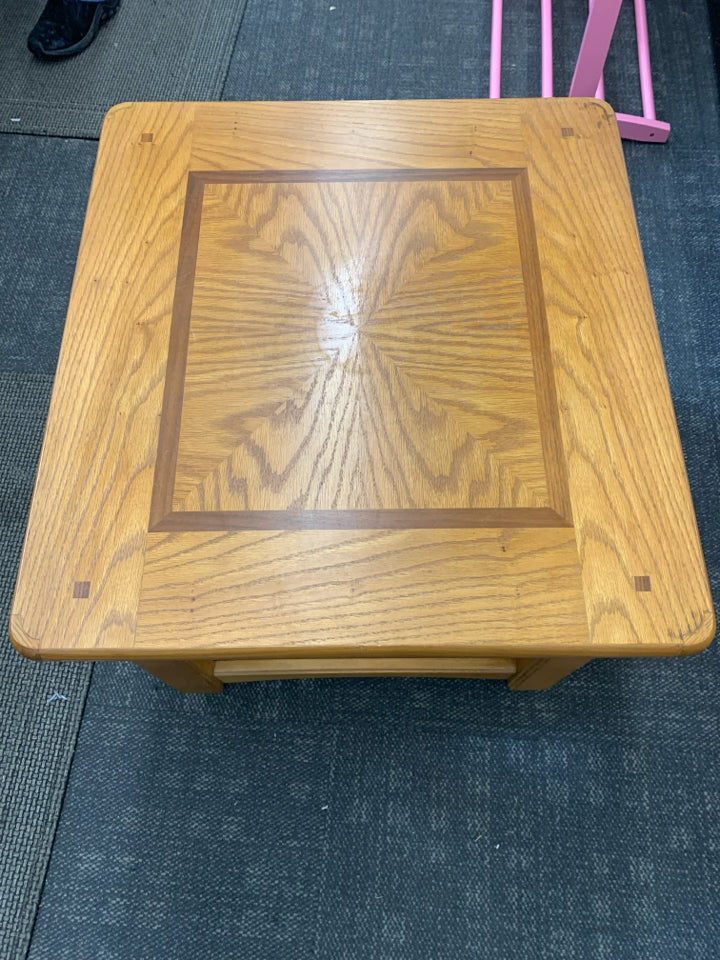 OAK WOOD BOTTOM SHELF END TABLE.