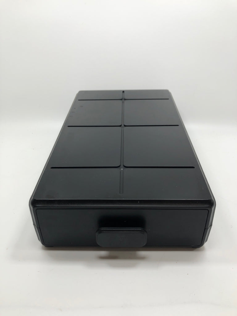 EVERIE 12CUP BLACK PLASTIC KCUP HOLDER.