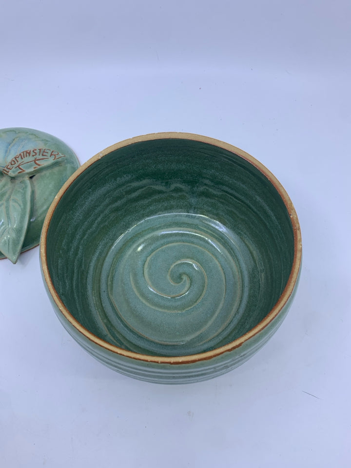 APPLE SHAPED POTTERY CANISTER W/ LEOMINSTER CARVED INTO LEAF.