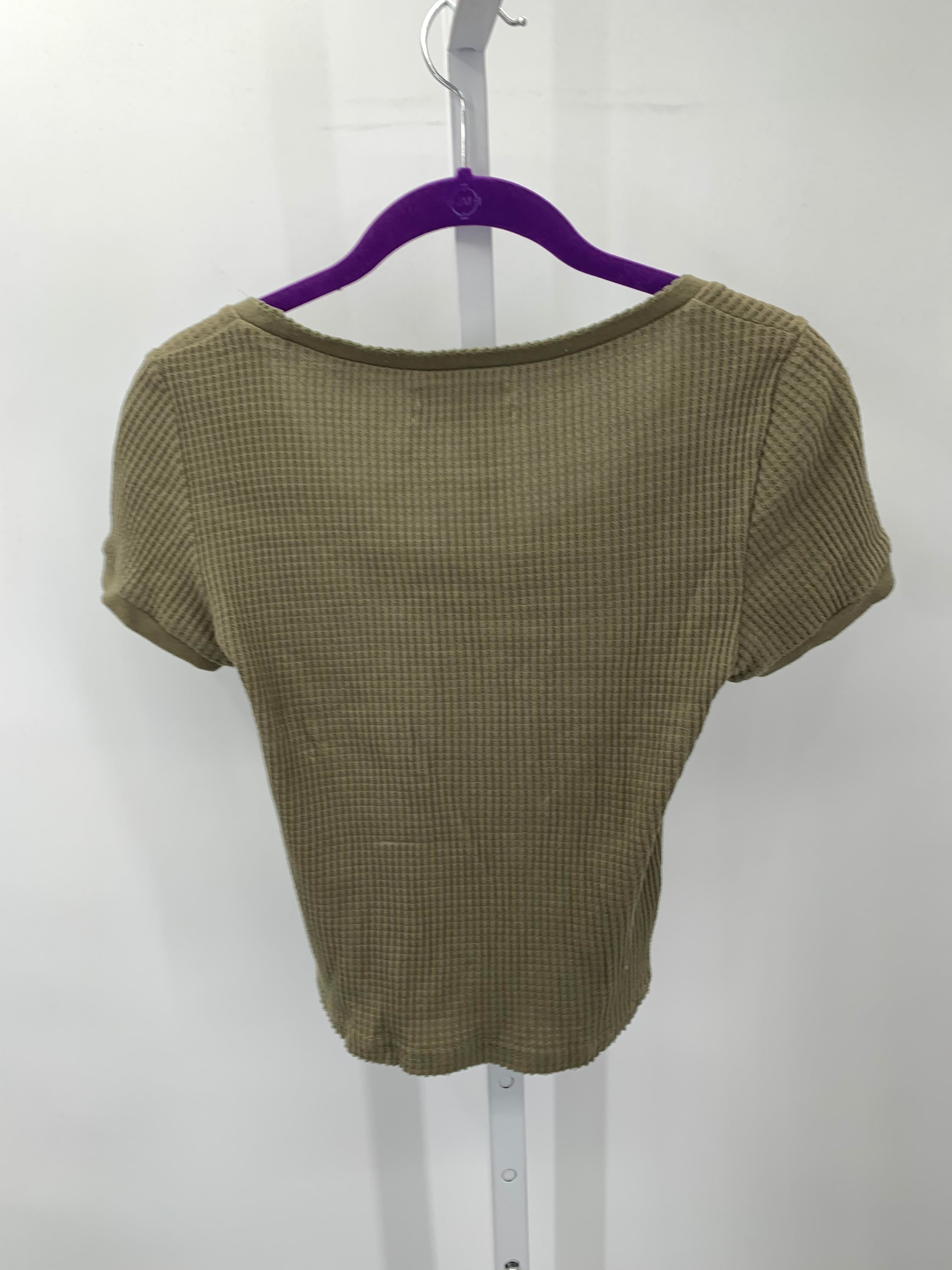 Urban Outfitters Size Small Juniors Short Sleeve Shirt