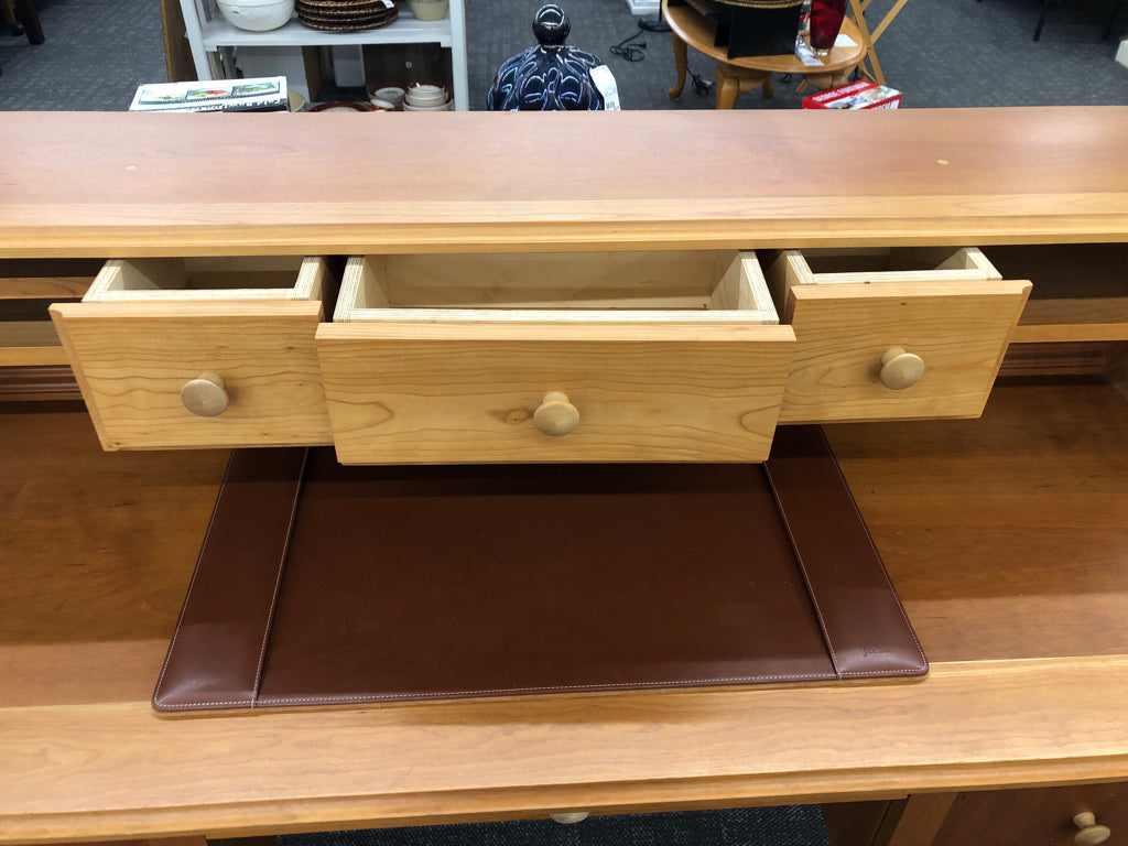 VTG CHERRY WOOD DESK W 5 DRAWERS AND LEATHER DESK PAD.