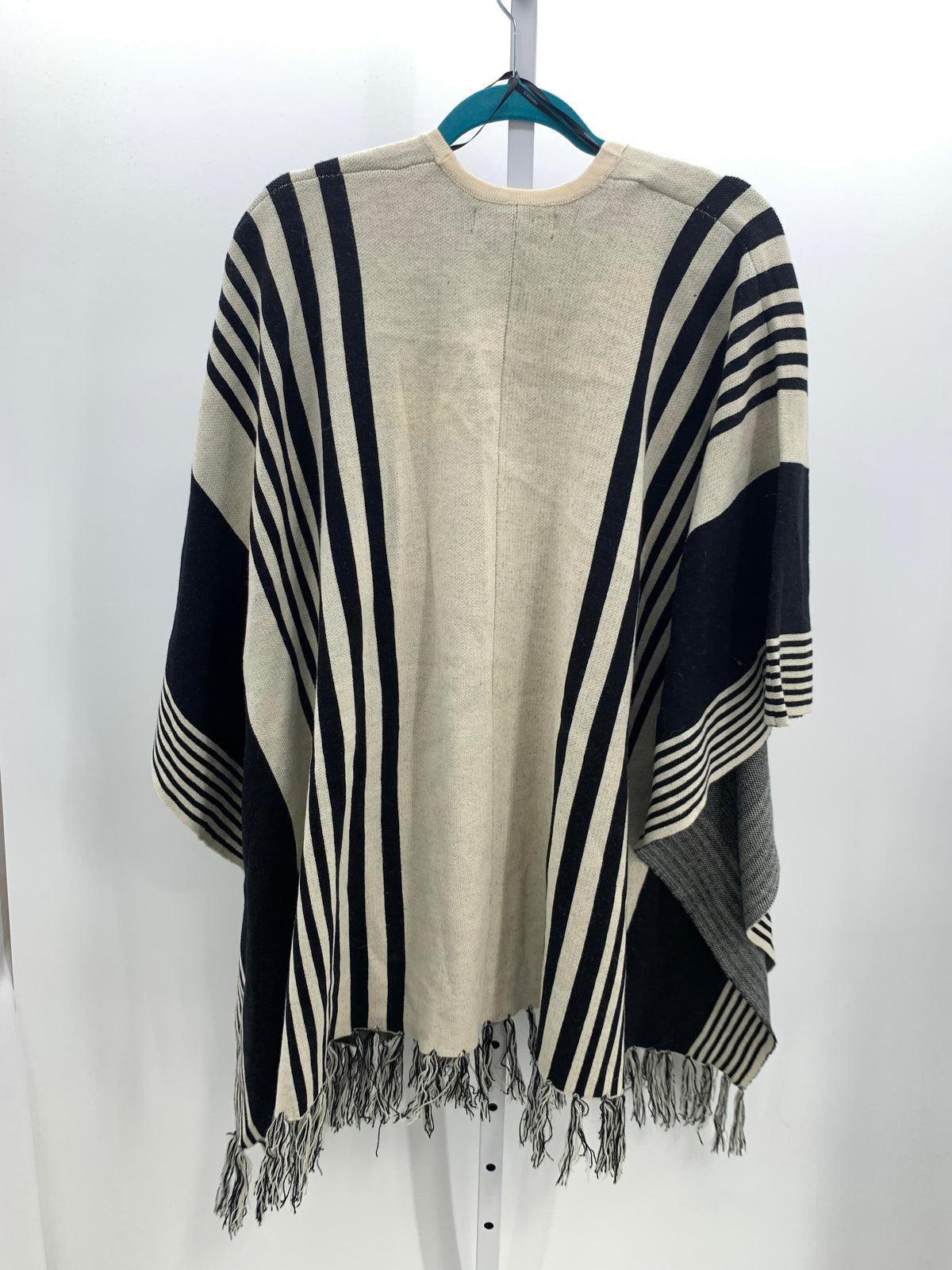 Forever 21 Size Small Juniors Shawl