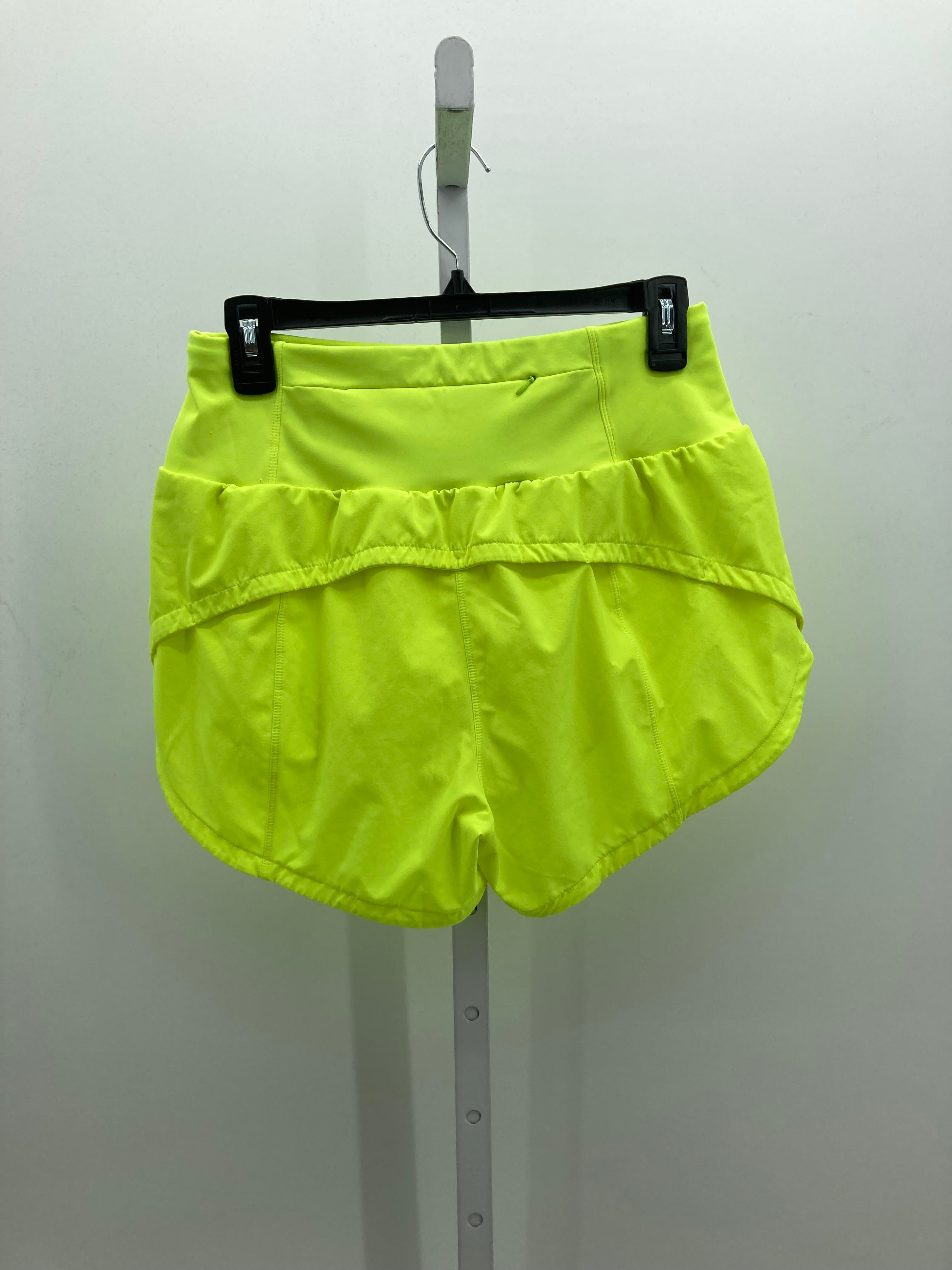 Size Medium Misses Shorts
