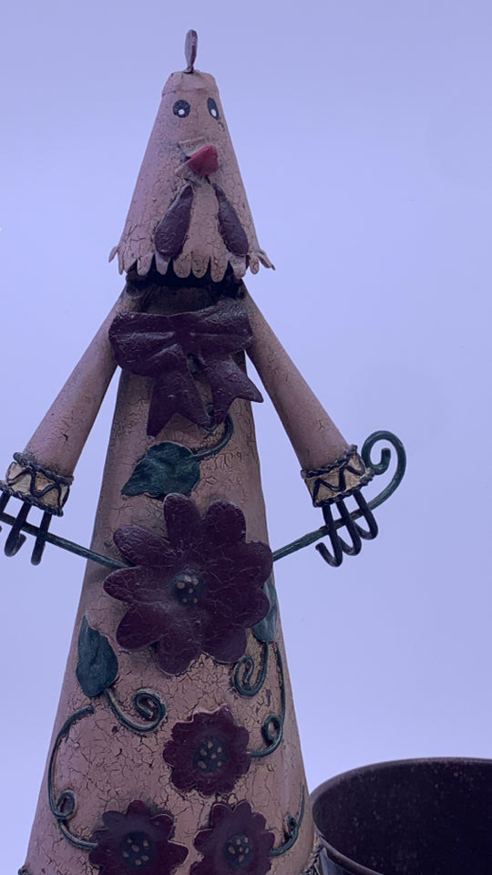 ROOSTER FACE SCARECROW METAL PLANTER.