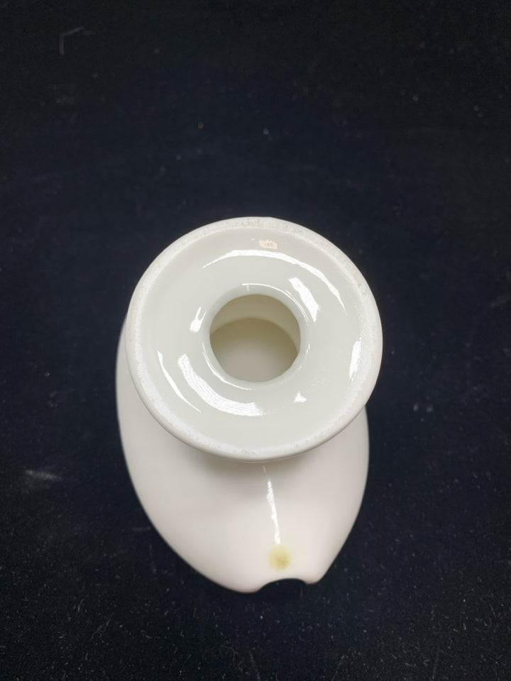 WHITE W/GOLD MARBLE SELF DRAINING SOAP DISH.