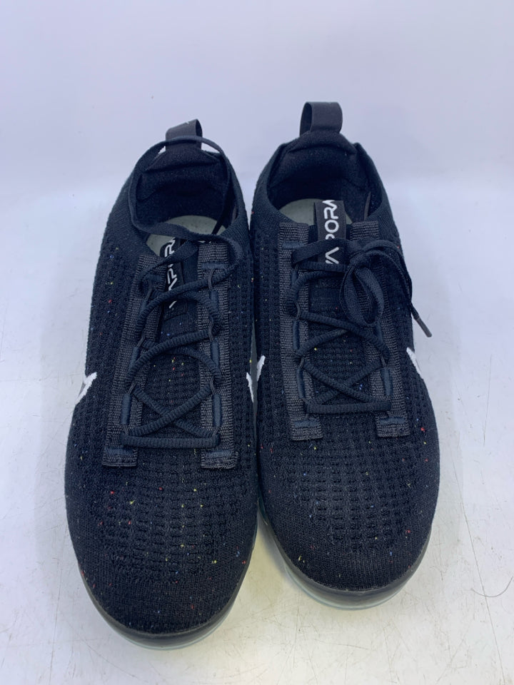 Nike L Shoe Size 8.5 Ladies Athletic