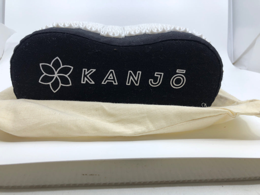 NIP KANJO ACUPRESSURE MOLDED SUPPORT PILLOW.