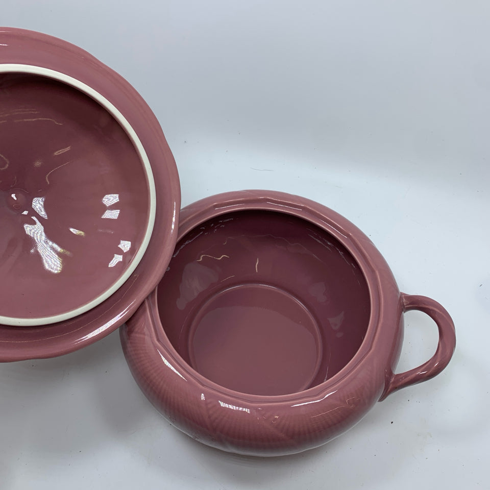 FLOWER BUD SOUP TUREEN.