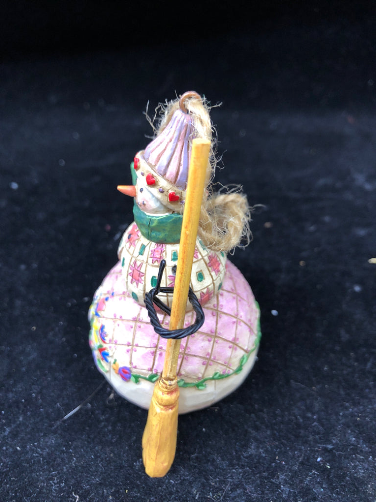 JIM SHORE SNOWMAN HOLDING BROOM.