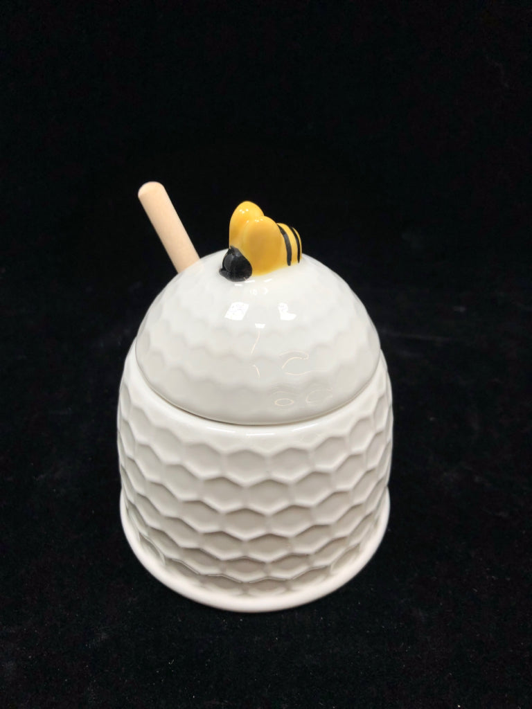 BEE-HIVE SHAPED HONEY JAR W/DIPPER.