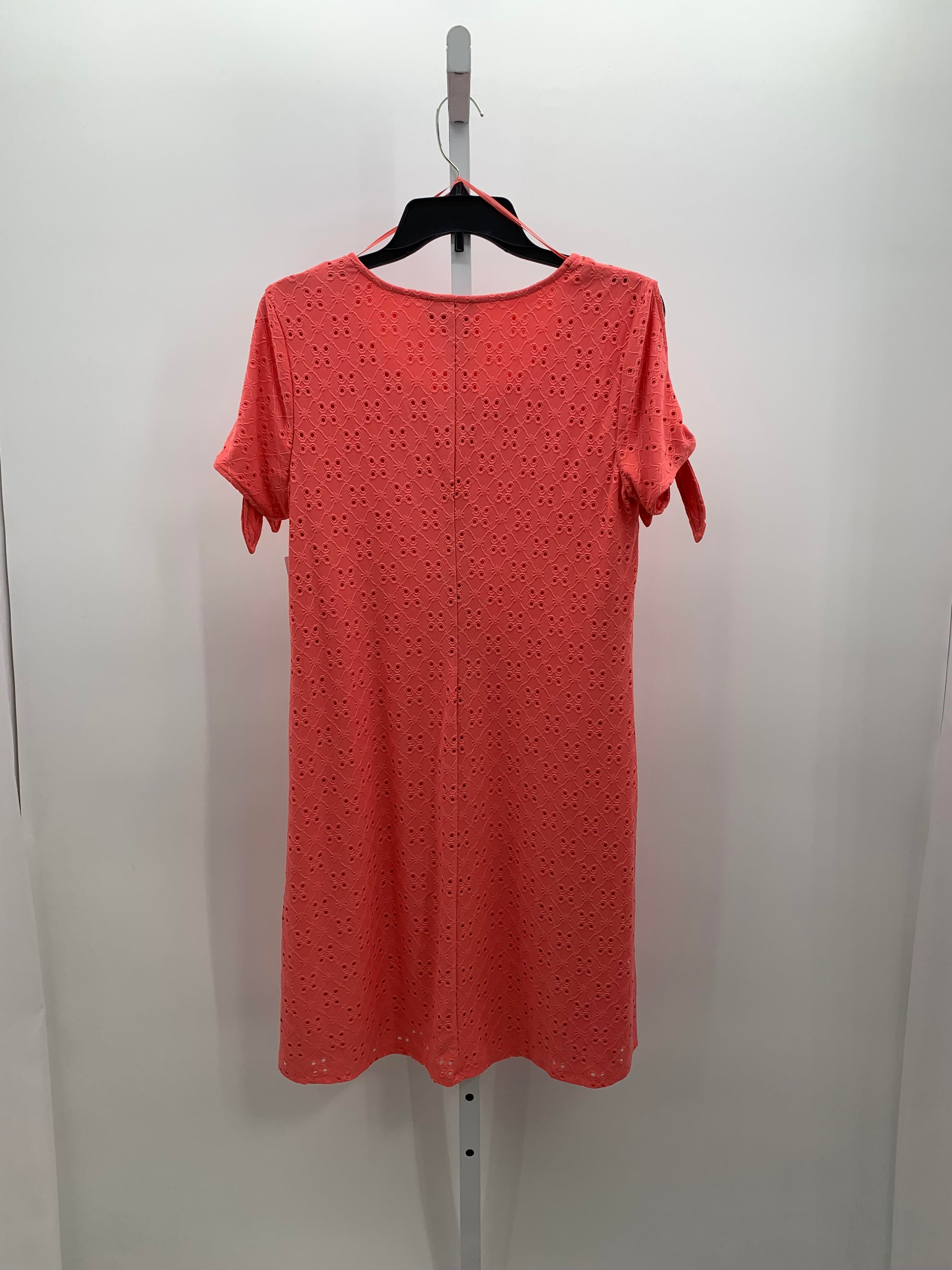 Size Medium Misses Short Sleeve Dress
