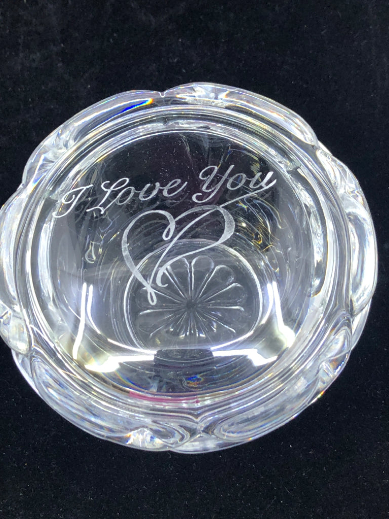 I LOVE YOU ROUND GLASS TRINKET BOX.