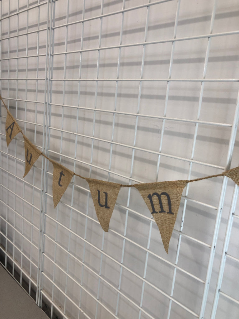 AUTUMN BURLAP GARLAND W/FABRIC PUMPKINS.