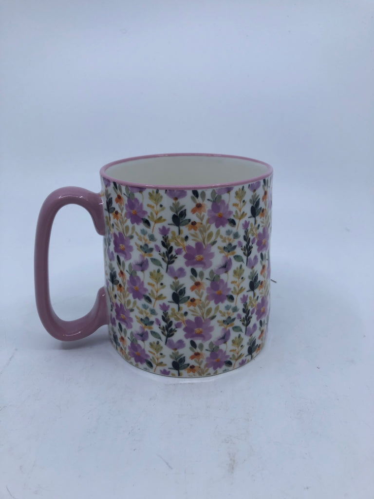 LIGHT PURPLE W/ PURPLE FLOWERS MUG.