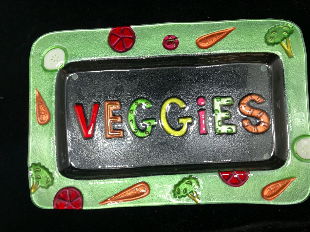 "VEGGIE" BLOWN GLASS PLATTER.