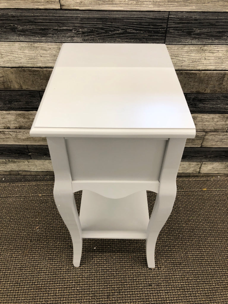 LIGHT GRAY END TABLE.