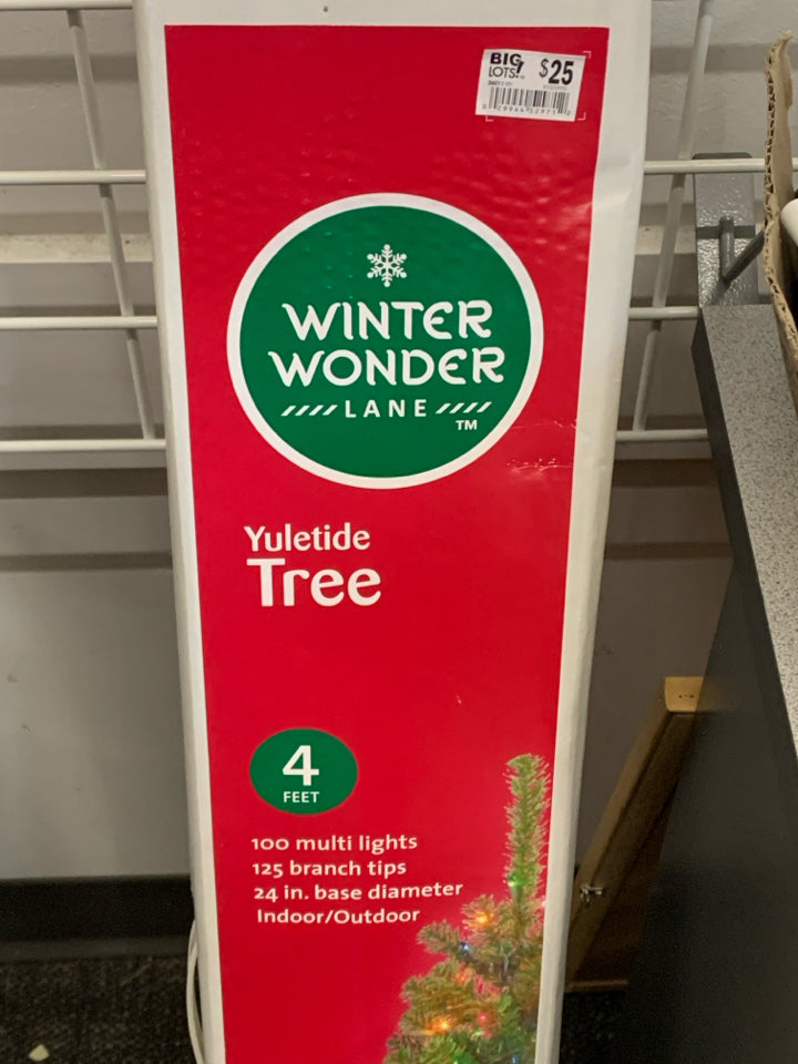 NIB WINTER WONDERLAND CHRISTMAS TREE.